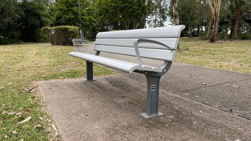 LIM_seats_pic_seat with armrest_11.jpg