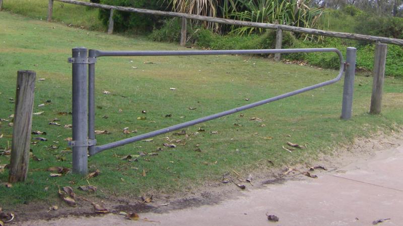 LIM_fence&gates_pic_parks standard range2.jpg